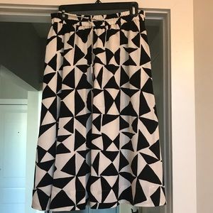 Fun black and white skirt